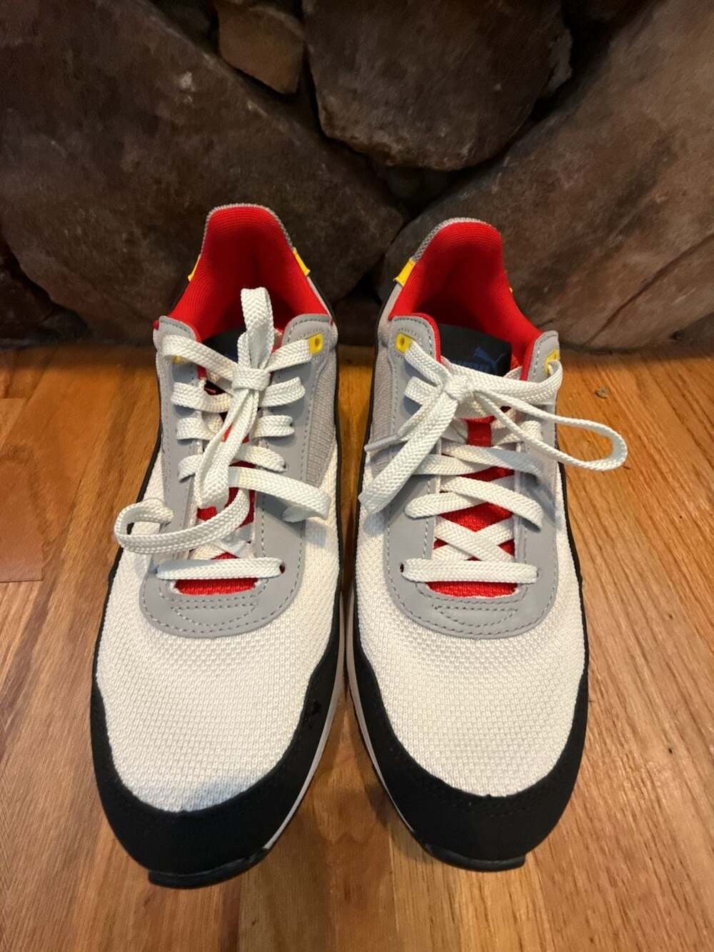 Puma R78 Gravity Size 9.5 Grey White Red Blue Sneakers